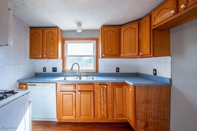 1008 Rayon Drive, Parkersburg, WV 26101