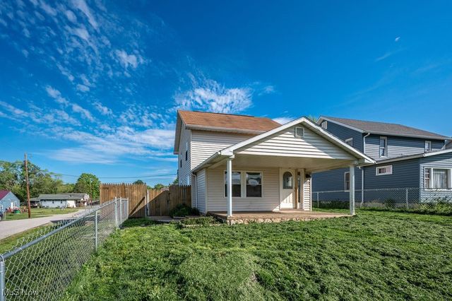 1008 Rayon Drive, Parkersburg, WV 26101