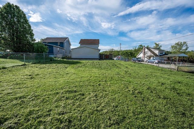 1008 Rayon Drive, Parkersburg, WV 26101