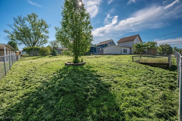 1008 Rayon Drive, Parkersburg, WV 26101