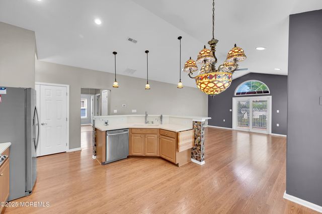 44 Verona Drive, Manchester, NJ 08759