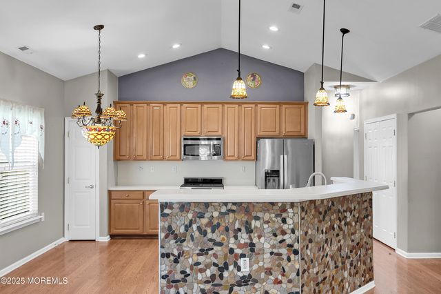 44 Verona Drive, Manchester, NJ 08759