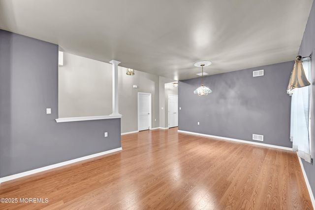 44 Verona Drive, Manchester, NJ 08759