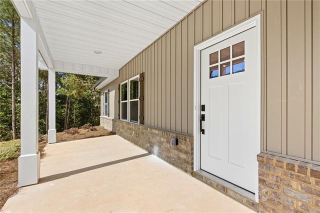 193 Tabitha Page Lane, Toccoa, GA 30577