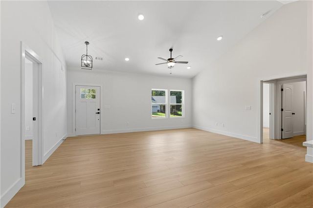 193 Tabitha Page Lane, Toccoa, GA 30577