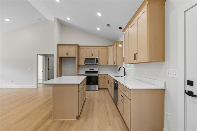 193 Tabitha Page Lane, Toccoa, GA 30577