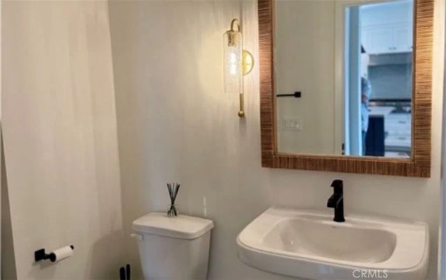 1197 Winslow Lane, Newport Beach, CA 92660