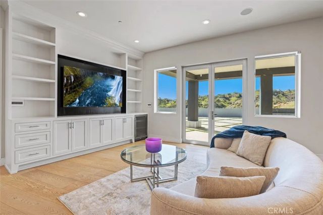 109 Buckskin Road, Bell Canyon, CA 91307
