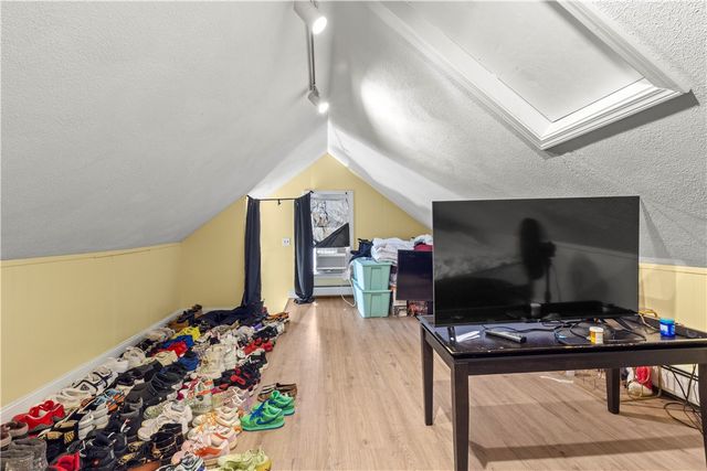 22 Whipple Avenue, North Providence, RI 02911