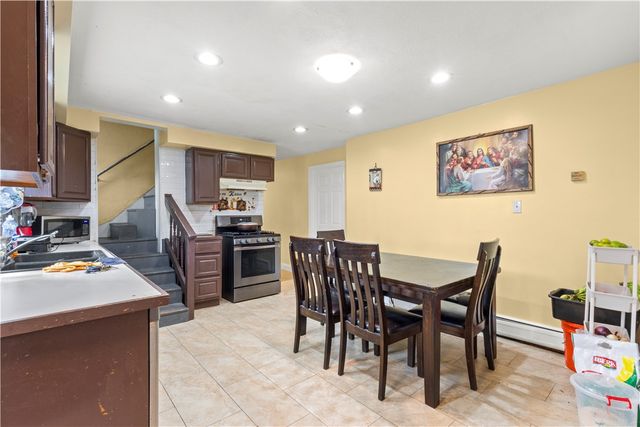 22 Whipple Avenue, North Providence, RI 02911