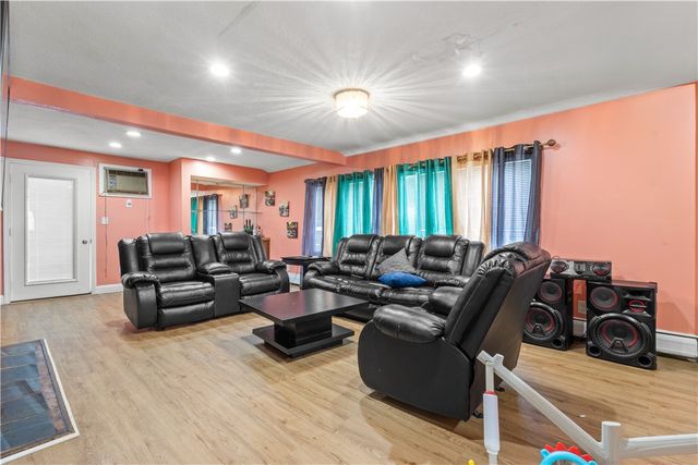 22 Whipple Avenue, North Providence, RI 02911