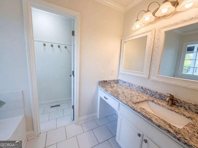 520 Fawn Lane, Loganville, GA 30052