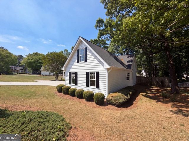 520 Fawn Lane, Loganville, GA 30052