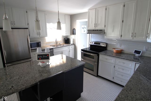 36 S Walnut Street, Pittsboro, IN 46167