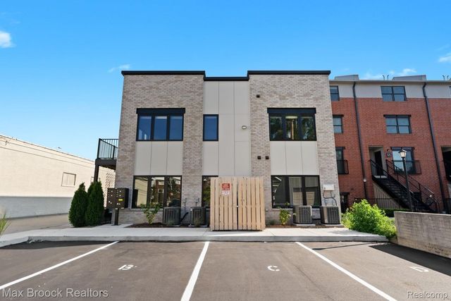 105 N Laurel Street D, Royal Oak, MI 48067
