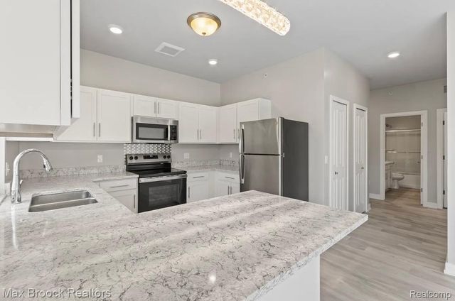 105 N Laurel Street D, Royal Oak, MI 48067