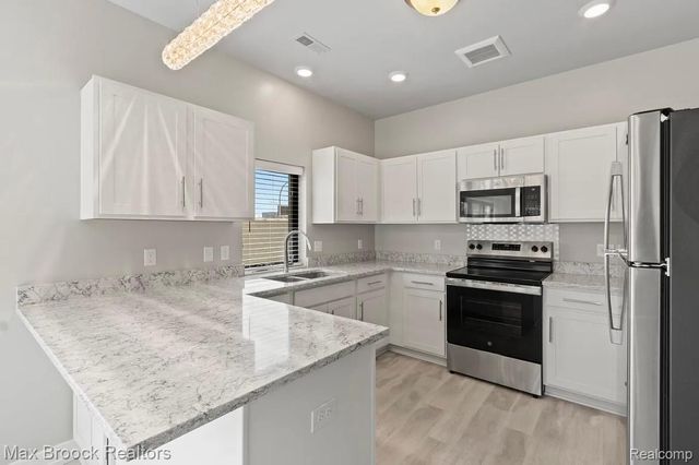 105 N Laurel Street D, Royal Oak, MI 48067