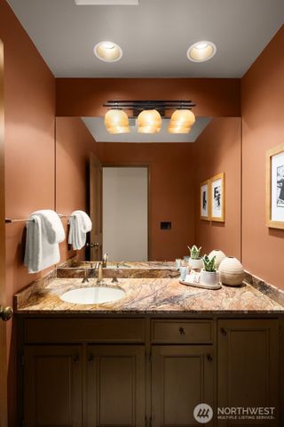 8440 W Mercer Way, Mercer Island, WA 98040