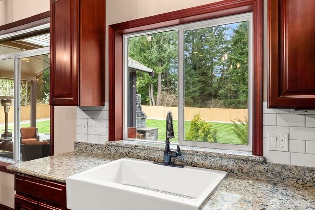 9220 Fox Ridge Lane SE, Olympia, WA 98513