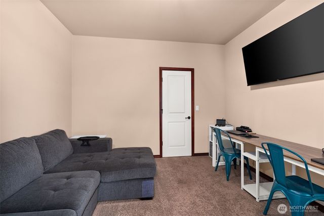 9220 Fox Ridge Lane SE, Olympia, WA 98513