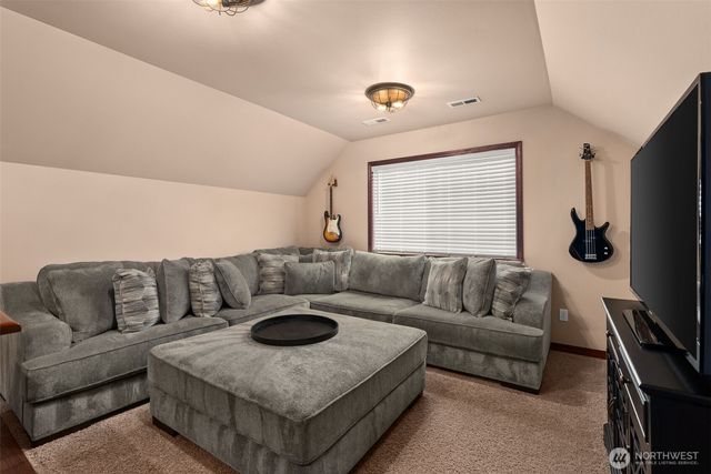 9220 Fox Ridge Lane SE, Olympia, WA 98513