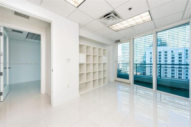 40 SW 13th Street 902, Miami, FL 33130