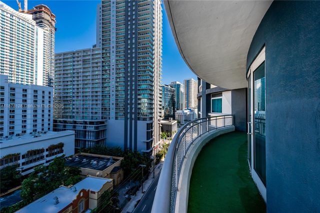 40 SW 13th Street 902, Miami, FL 33130