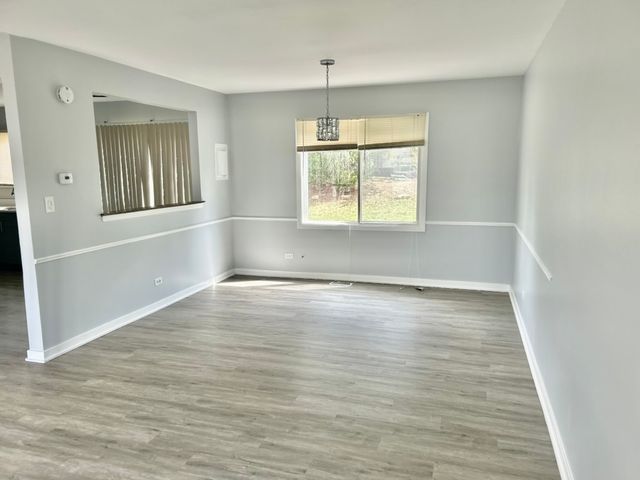 126 Honeysuckle Court, Rolling Meadows, IL 60008