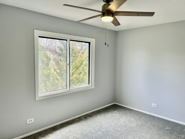 126 Honeysuckle Court, Rolling Meadows, IL 60008