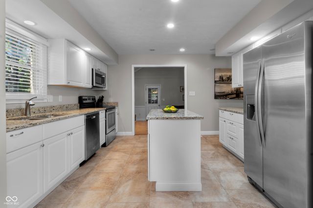 13953 Oak Ridge Road, Carmel, IN 46032