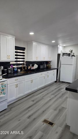 1105 S Frost Lane S, Avondale, AZ 85323