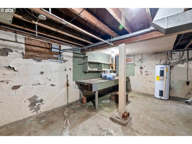 1724 Ne 49TH Ave, Portland, OR 97213