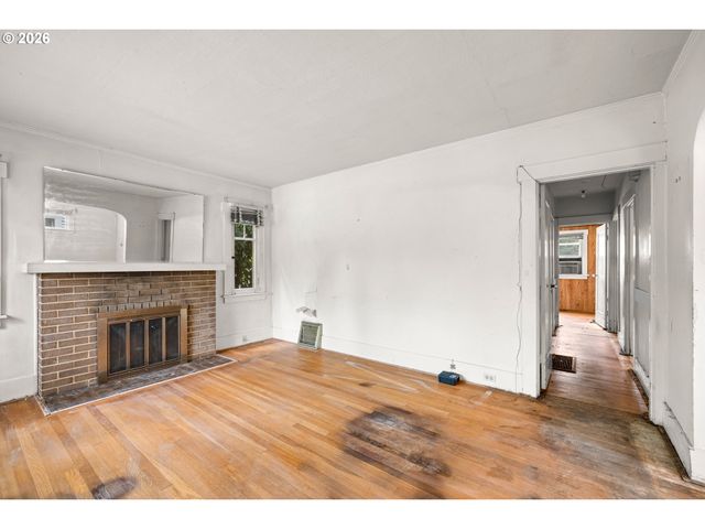 1724 Ne 49TH Ave, Portland, OR 97213