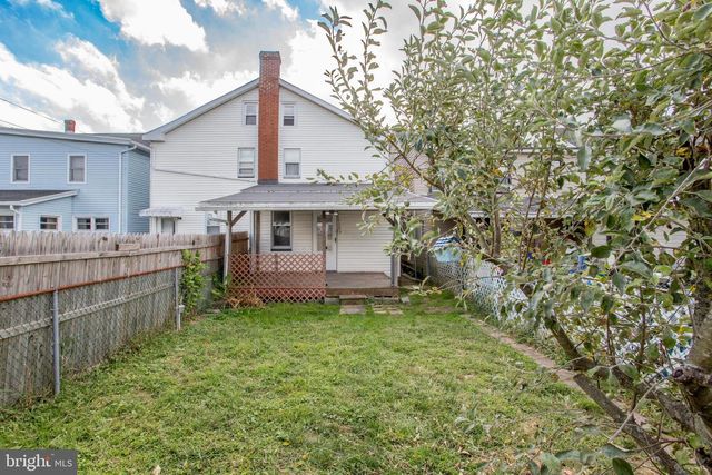 126 W WHITE ST, Summit Hill, PA 18250