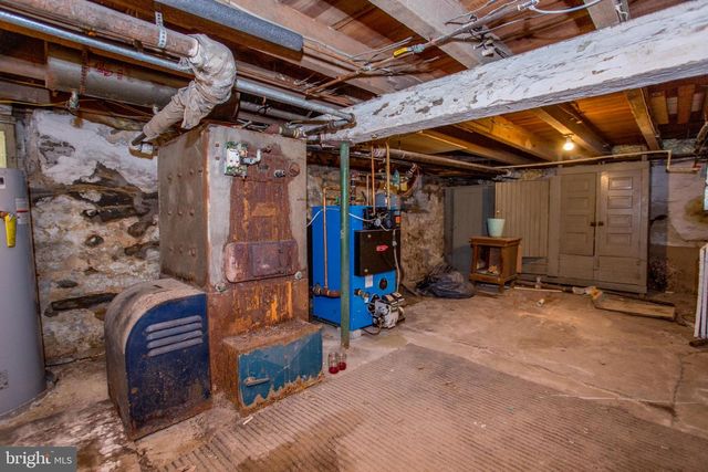 126 W WHITE ST, Summit Hill, PA 18250