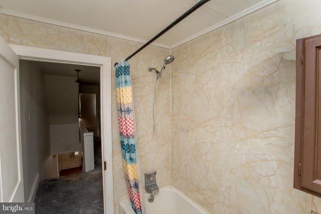 126 W WHITE ST, Summit Hill, PA 18250