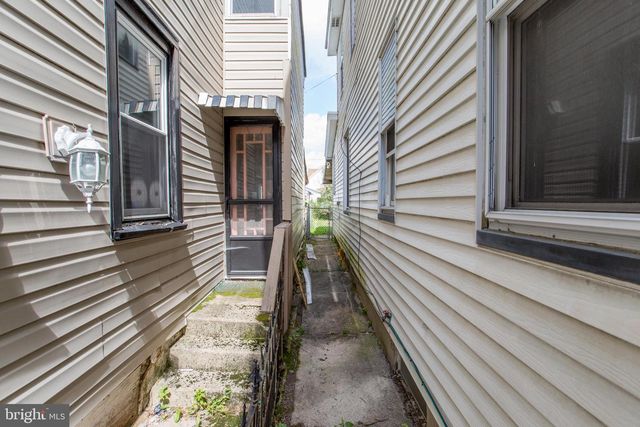 126 W WHITE ST, Summit Hill, PA 18250