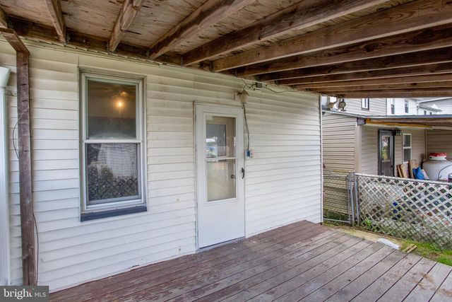 126 W WHITE ST, Summit Hill, PA 18250