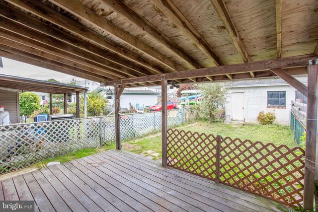 126 W WHITE ST, Summit Hill, PA 18250