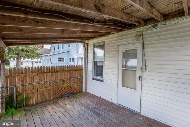 126 W WHITE ST, Summit Hill, PA 18250