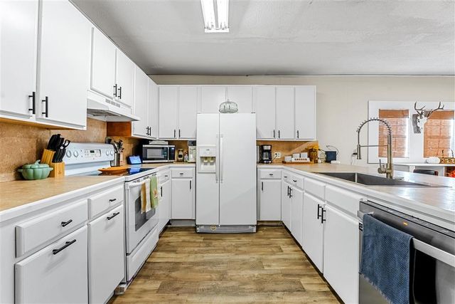 204 Gordon St Street, Dequincy, LA 70633