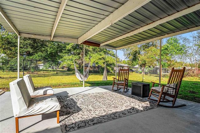 204 Gordon St Street, Dequincy, LA 70633