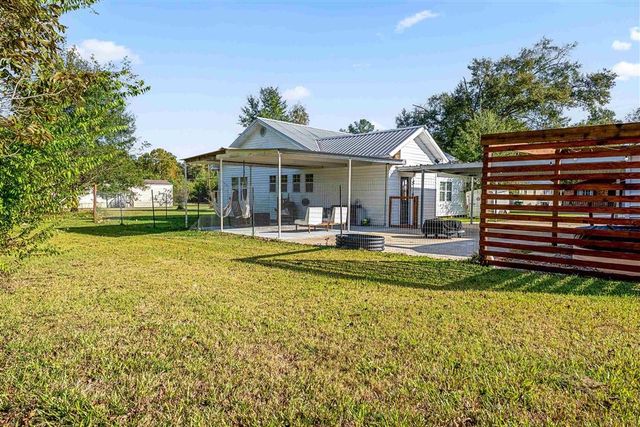 204 Gordon St Street, Dequincy, LA 70633