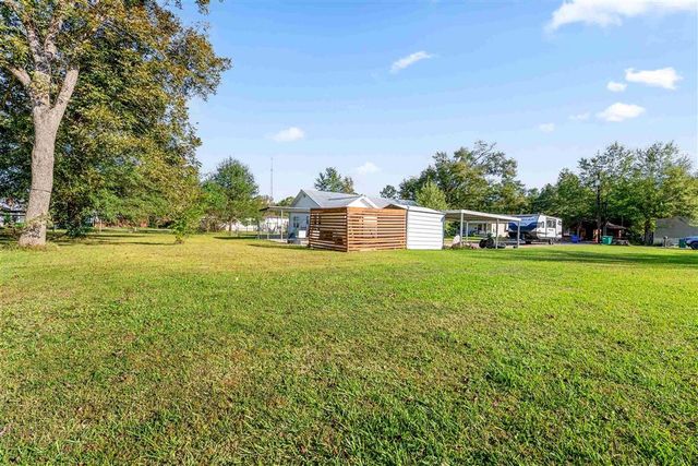 204 Gordon St Street, Dequincy, LA 70633