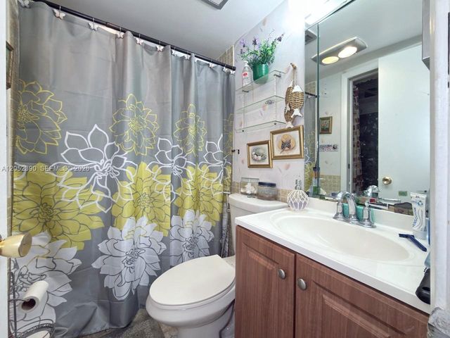4740 NW 21st St 207, Lauderhill, FL 33313