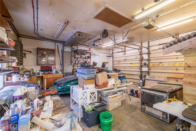 9198 Hegel Road, Atlas Township, MI 48438