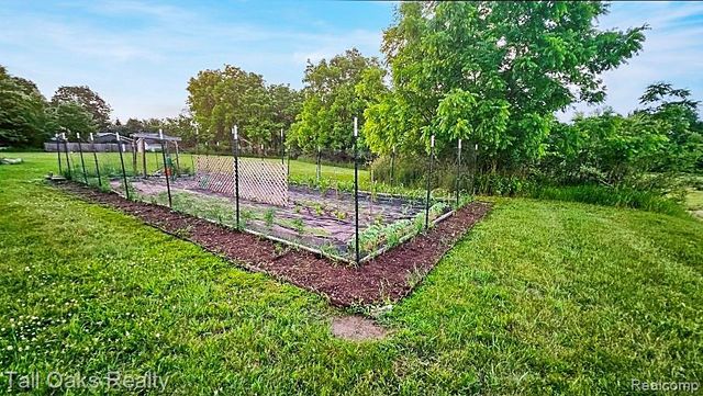 9198 Hegel Road, Atlas Township, MI 48438