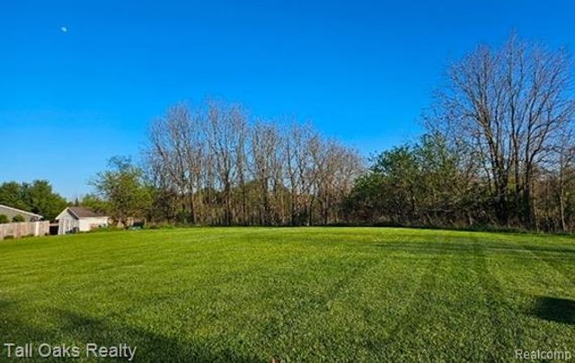 9198 Hegel Road, Atlas Township, MI 48438