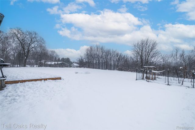 9198 Hegel Road, Atlas Township, MI 48438