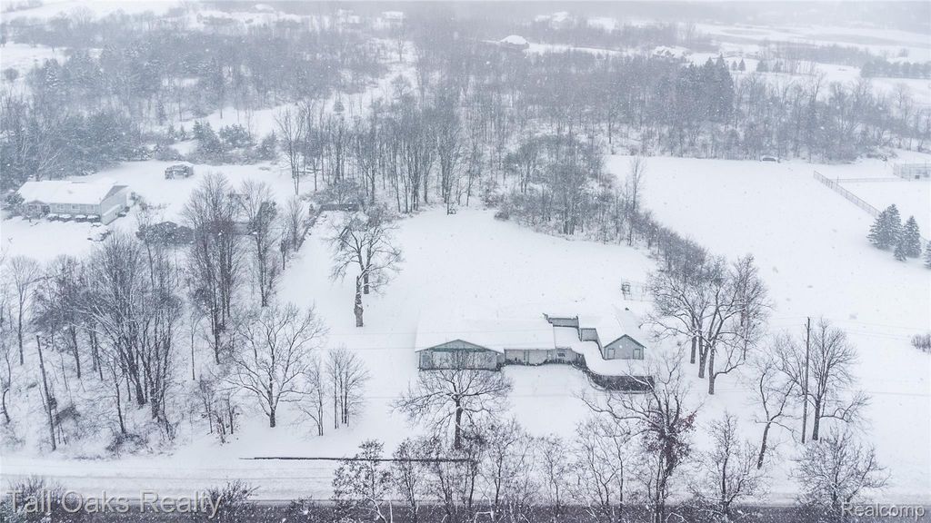 9198 Hegel Road, Atlas Township, MI 48438